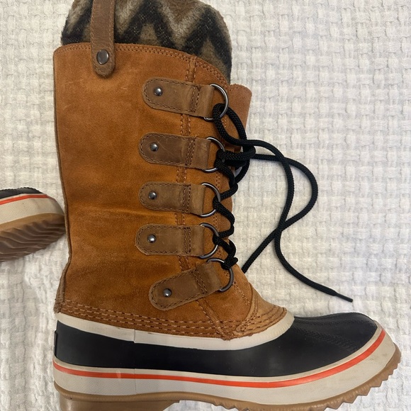 Sorel Joan of Arctic - Picture 2 of 5